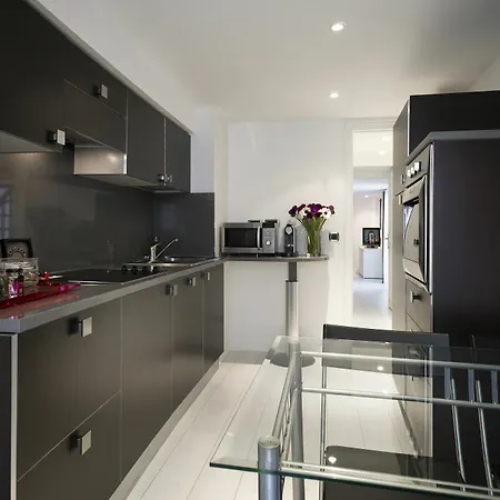 & Le Regent Aparthotel