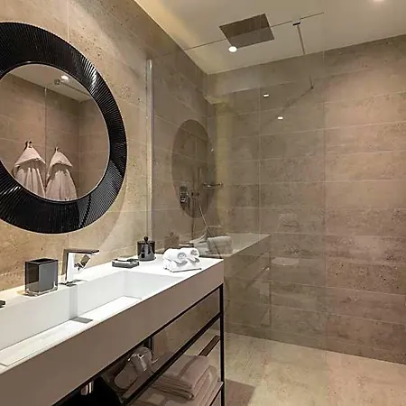 & Le Regent Aparthotel 4*